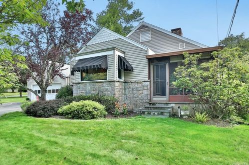 23 Lorenz Dr, Valhalla, NY 10595-1257