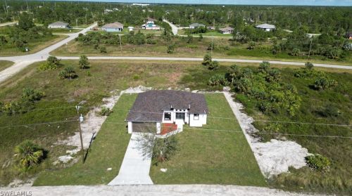 1003 Harwood Ave, Lehigh Acres, FL 33974-5583
