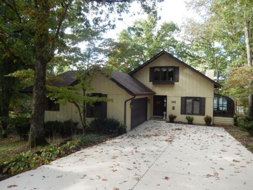 142 Lakewood Dr, Crossville, TN 38558-8575