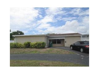 3414 Lake Pl, Hollywood FL  33023-4856 exterior