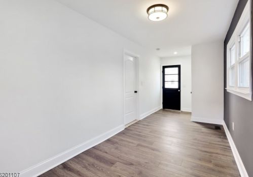 22 Northwestern Trl, Hopatcong NJ  07843-1520 exterior