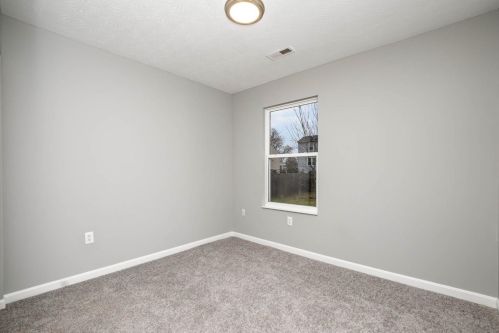 5 Sutton Way, Amelia OH  45102-2365 exterior