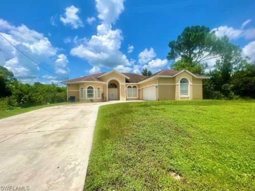 871 Cervantes St, Lehigh Acres, FL 33974-5712