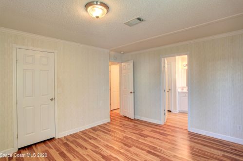 620 Puffin Dr, Sebastian FL  32976-7803 exterior
