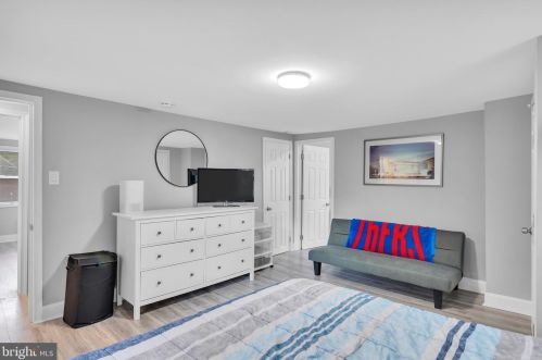 501 Rhoads Ave, Tavistock NJ  08033-2931 exterior