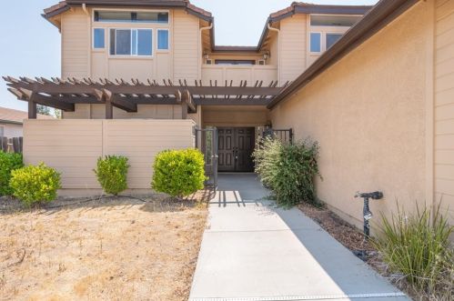 314 Montebello Oaks Dr, Lake Nacimiento, CA 93446-7116
