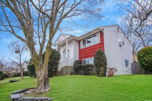 11 Bragg Dr, Lake Grove, NY 11755-2303