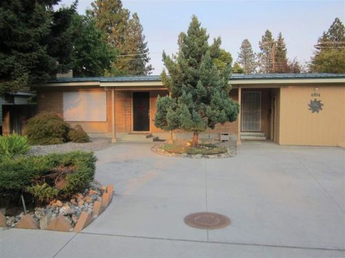 6804 Wall St, Spokane, WA 99208-4155