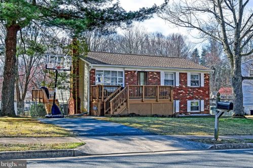 14157 Landon Ln, Woodbridge, VA 22193-4317