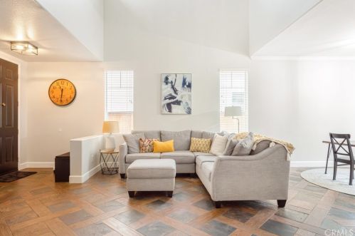 32290 Calle Avella, Temecula CA  92592-3860 exterior