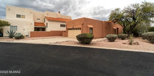 4107 Calle Bartinez, Tucson, AZ 85750-6164