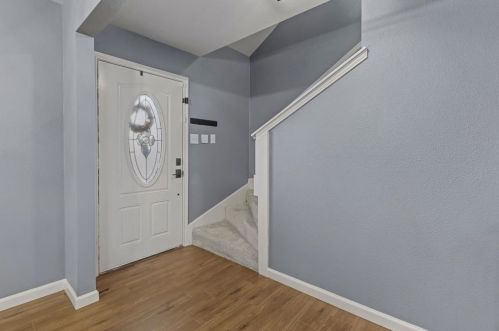 1616 Camero Dr, Carrollton TX  75006-4050 exterior