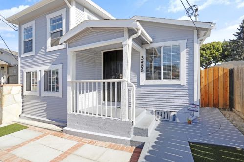 3488 Davis St, Oakland, CA 94601-3232