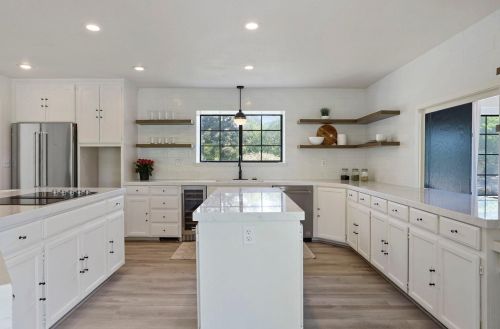 11331 Scarlet Oak Dr, Valley Home CA  95361-9542 exterior