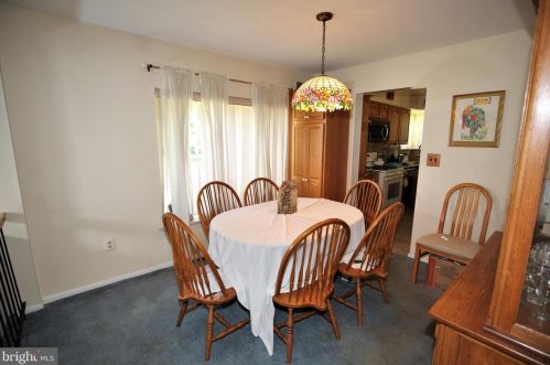 1 Allison Rd, East Windsor NJ  08520-2629 exterior