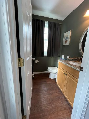 1 Ash St, Northwood NH  03261-3906 exterior