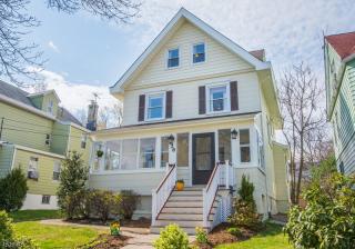 28 Willow St, Montclair NJ  07042-3502 exterior