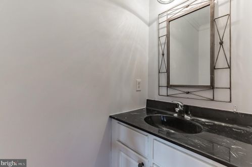 142 Laurel Trl, Swedesboro NJ  08085-4074 exterior