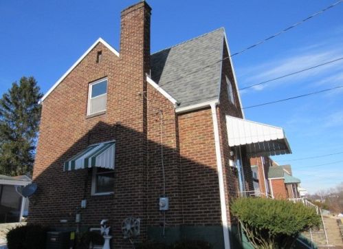 832 Woodward St, Mckeesport PA  15132-1659 exterior