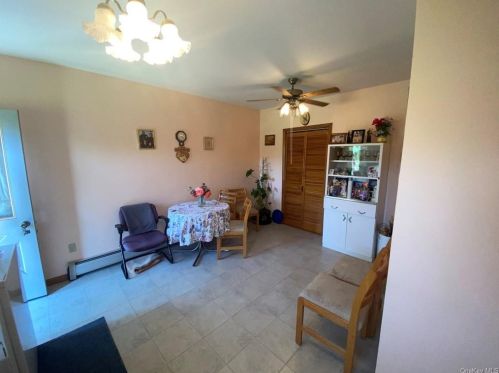 127 South St, Marlborough NY  12542-5630 exterior