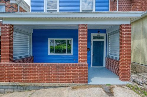 227 Linnview Ave, Pittsburgh, PA 15210-3719