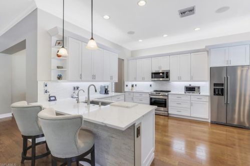 6633 Marbella Ln, Naples FL  34105-5048 exterior