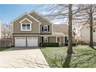 8017 Hall St, Shawnee Mission, KS 66219-1870