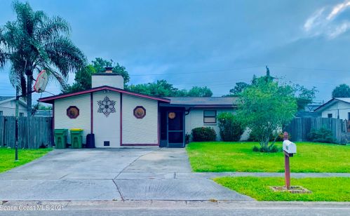 655 Bacon St, Cocoa, FL 32926-4346