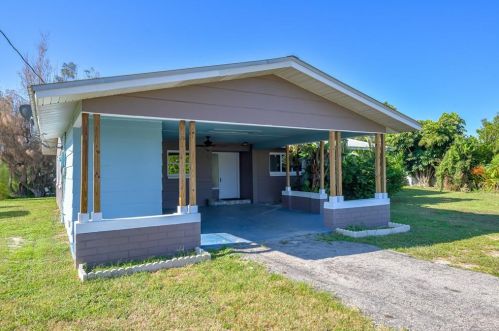 1310 4th Ter, Cape Coral, FL 33909-2152