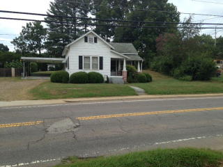 661 Palmer St, Franklin, NC 28734-0431