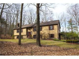 5 Pond View Dr, Collinsville, CT 06019-2608