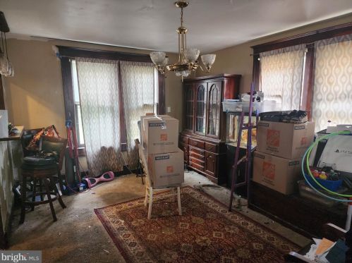 3 Grv Ave, West Deptford NJ  08063-1526 exterior