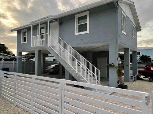 31 Silver Springs Dr, Key Largo FL  33037-2524 exterior