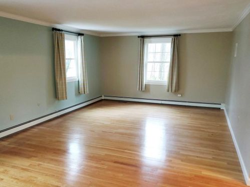 19 Ducarl Dr, Lincoln RI  02865-1320 exterior