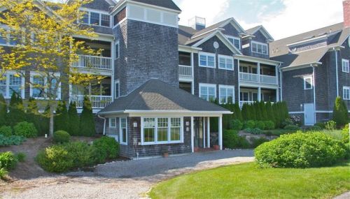 28 Cape Codder Rd, Falmouth MA  02540-1874 exterior