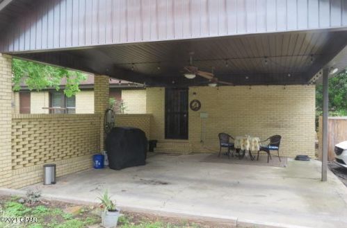 1102 8th Ave, Graceville FL  32440-2408 exterior