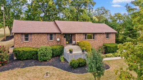 8003 Tollgate Rd, Grants Lick, KY 41001-8215