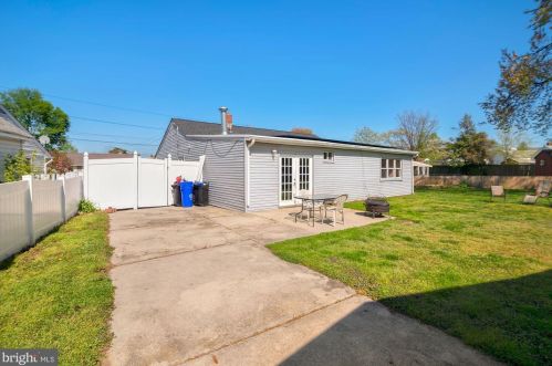 446 Flanders Rd, Gloucester NJ  08031-3020 exterior