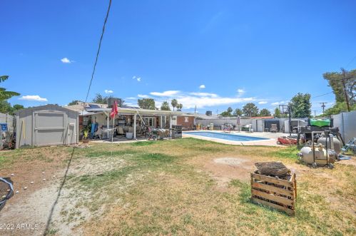 7830 17 Ave, Phoenix AZ 85023-2569 exterior