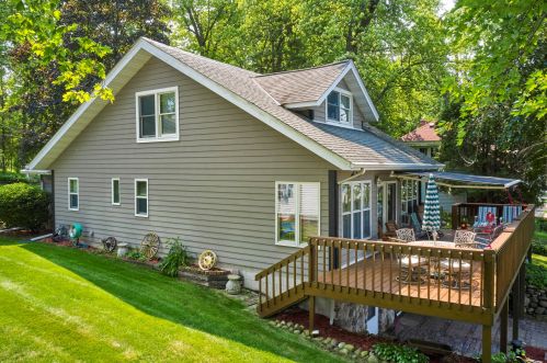5375 Quaas Dr, West Bend WI  53095-8719 exterior