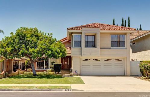 8275 Galaxy Cir, Buena Park, CA 90620-3370