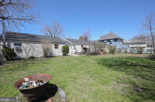 34 Broad St, Berlin Boro NJ  08009-1436 exterior