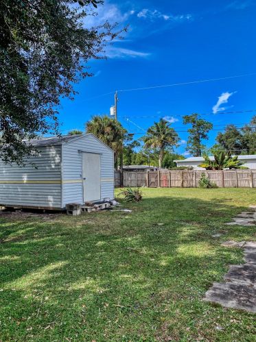 5036 Deanna Ln, Fort Pierce, FL 34946-9135