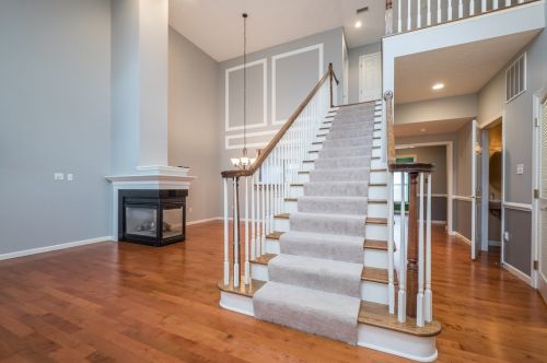 305 Laurel Ct, Bridgeville, PA 15017-3801