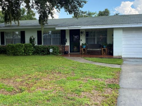 715 Manor Dr, Bartow, FL 33830-3242