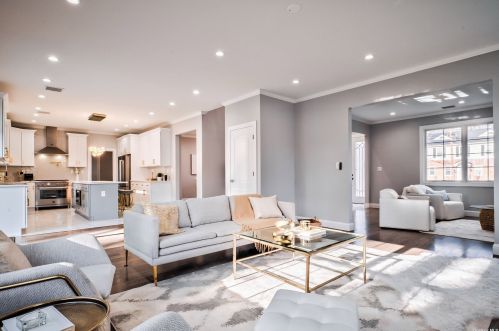 542 Linden St, Hempstead NY  11552-2649 exterior