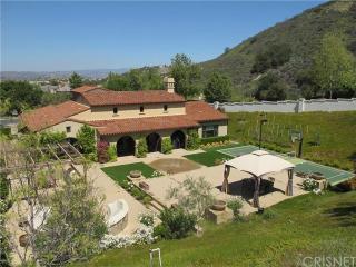 25324 Prado De Las Fresas, Calabasas CA  91302-3646 exterior