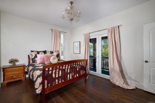 7947 Sitio Solana, Carlsbad CA  92009-9526 exterior