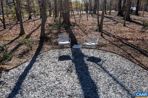 10 Mulligan Dr, Bybee VA  22963-2560 exterior