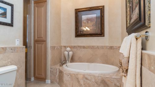 15645 7 St, Phoenix AZ 85014-4142 exterior